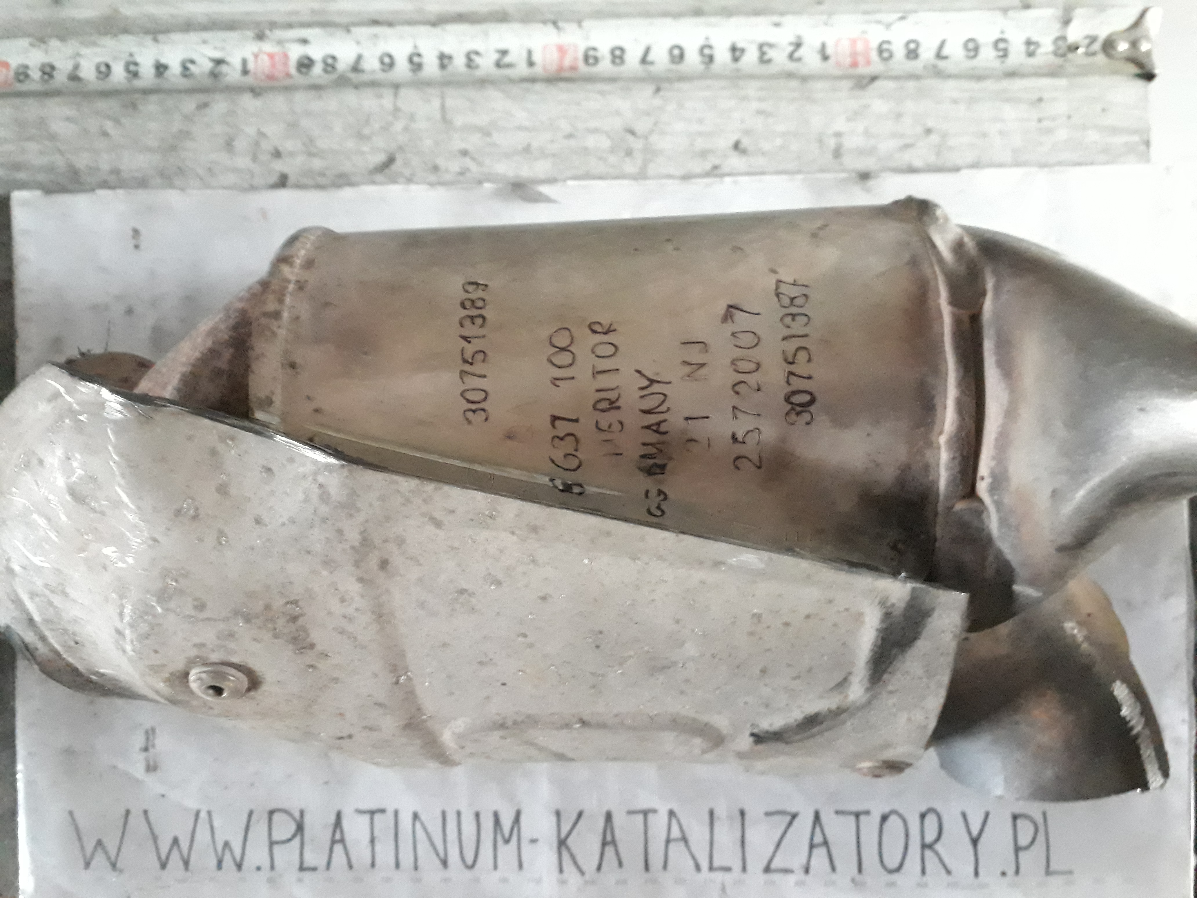Katalizator 30751389 2988637100 30751387