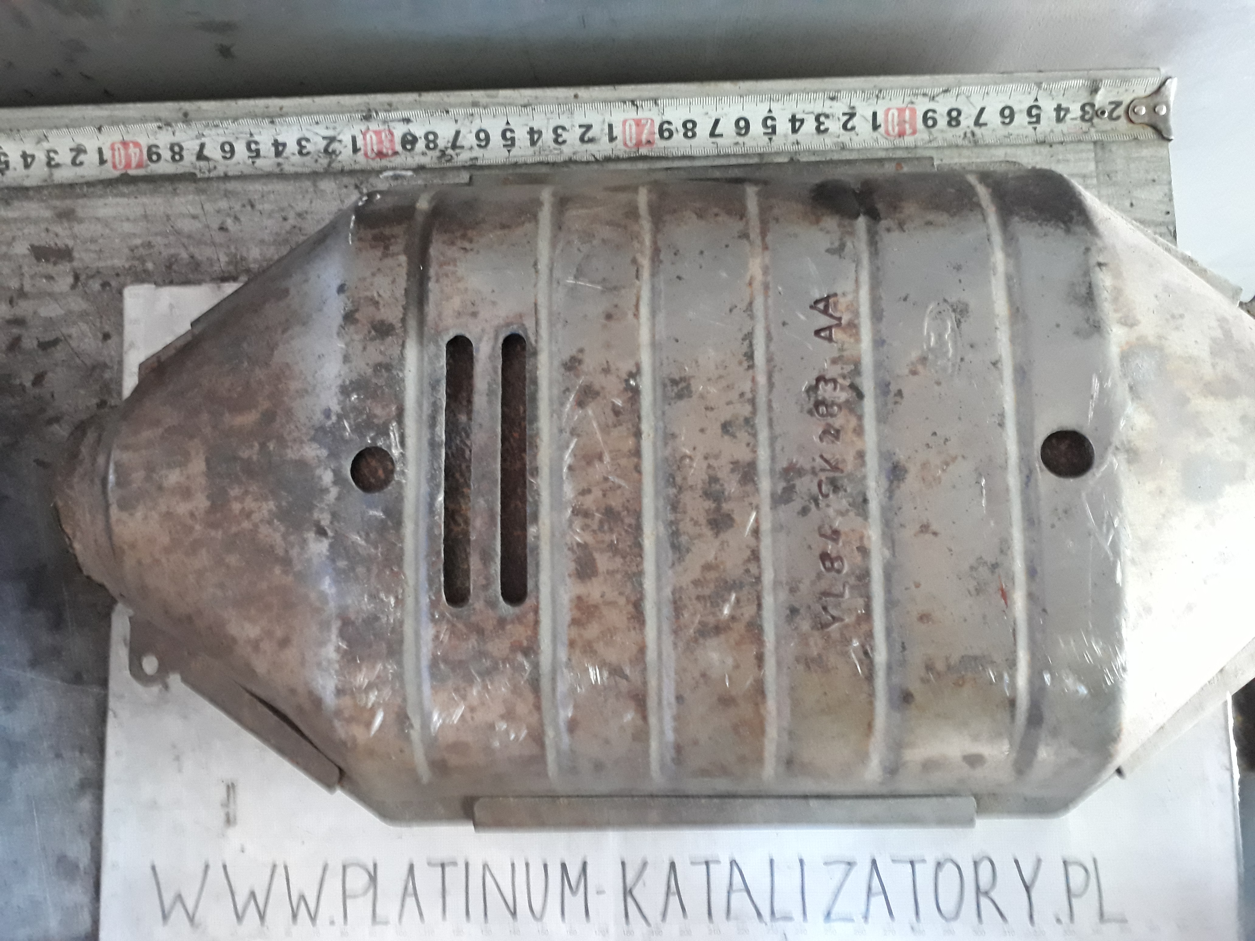 Katalizator YL84-5K283-AA