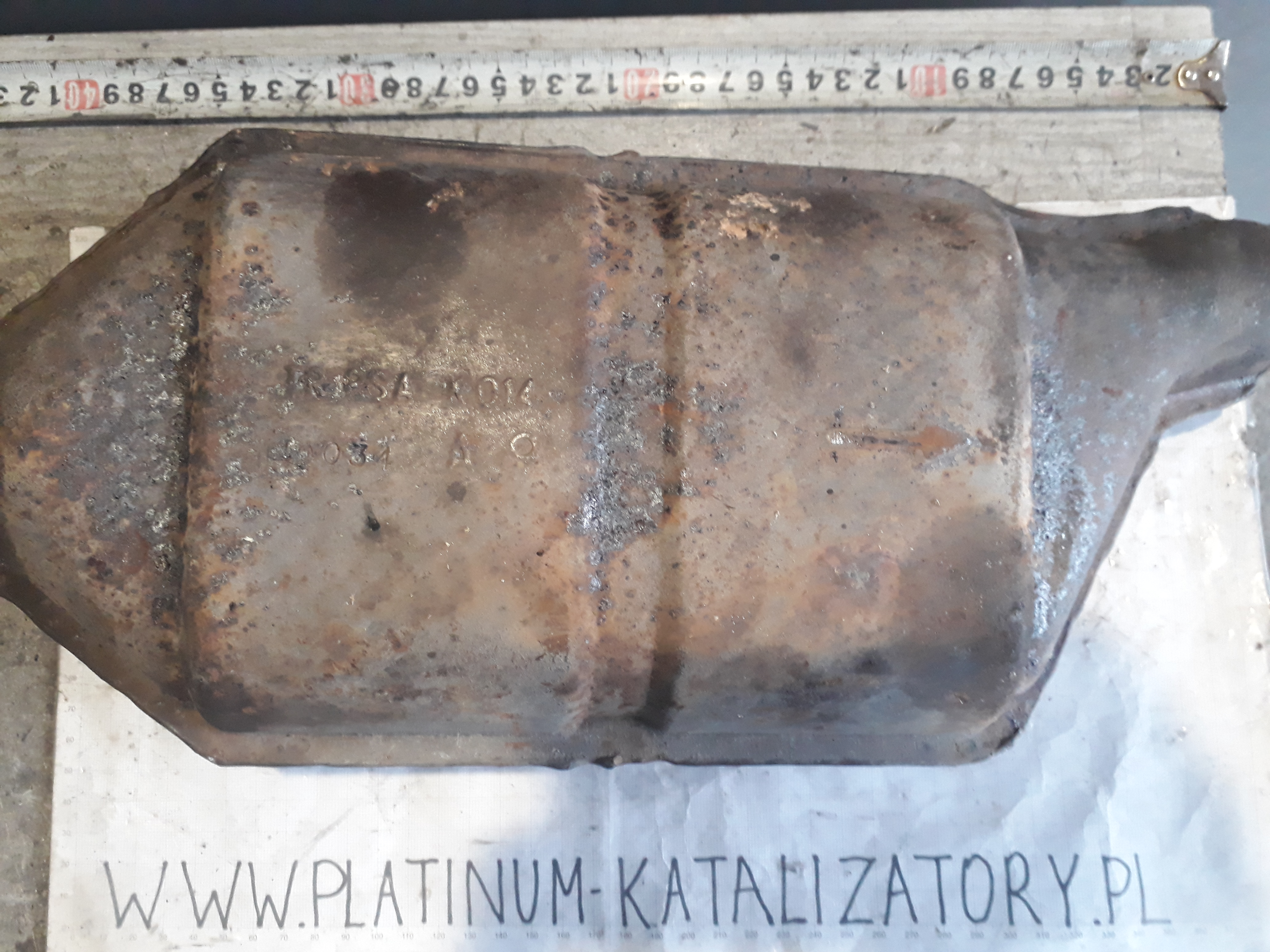 Katalizator K014