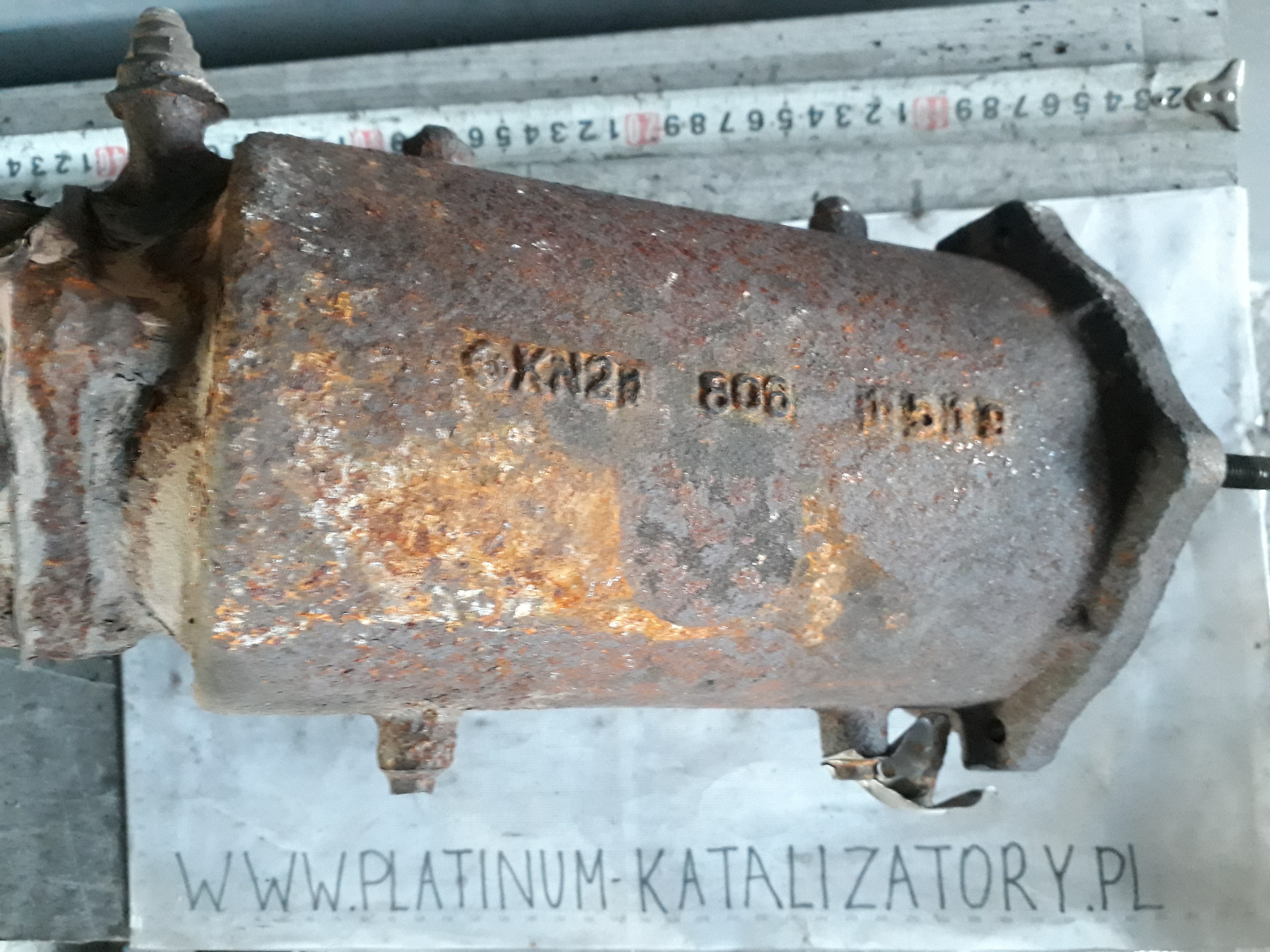 Katalizator KN21 806