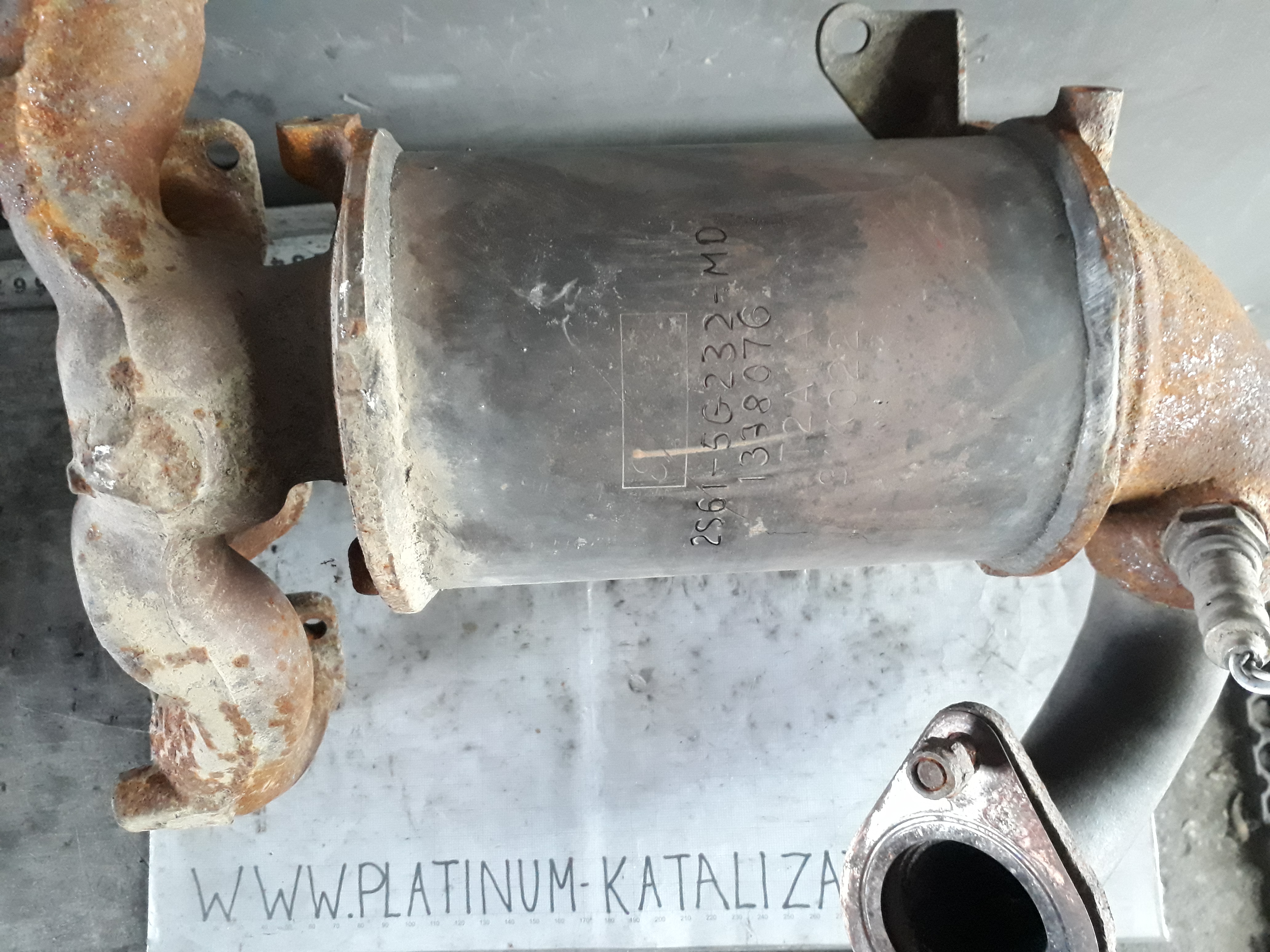 Katalizator 2S61-5G232-MD