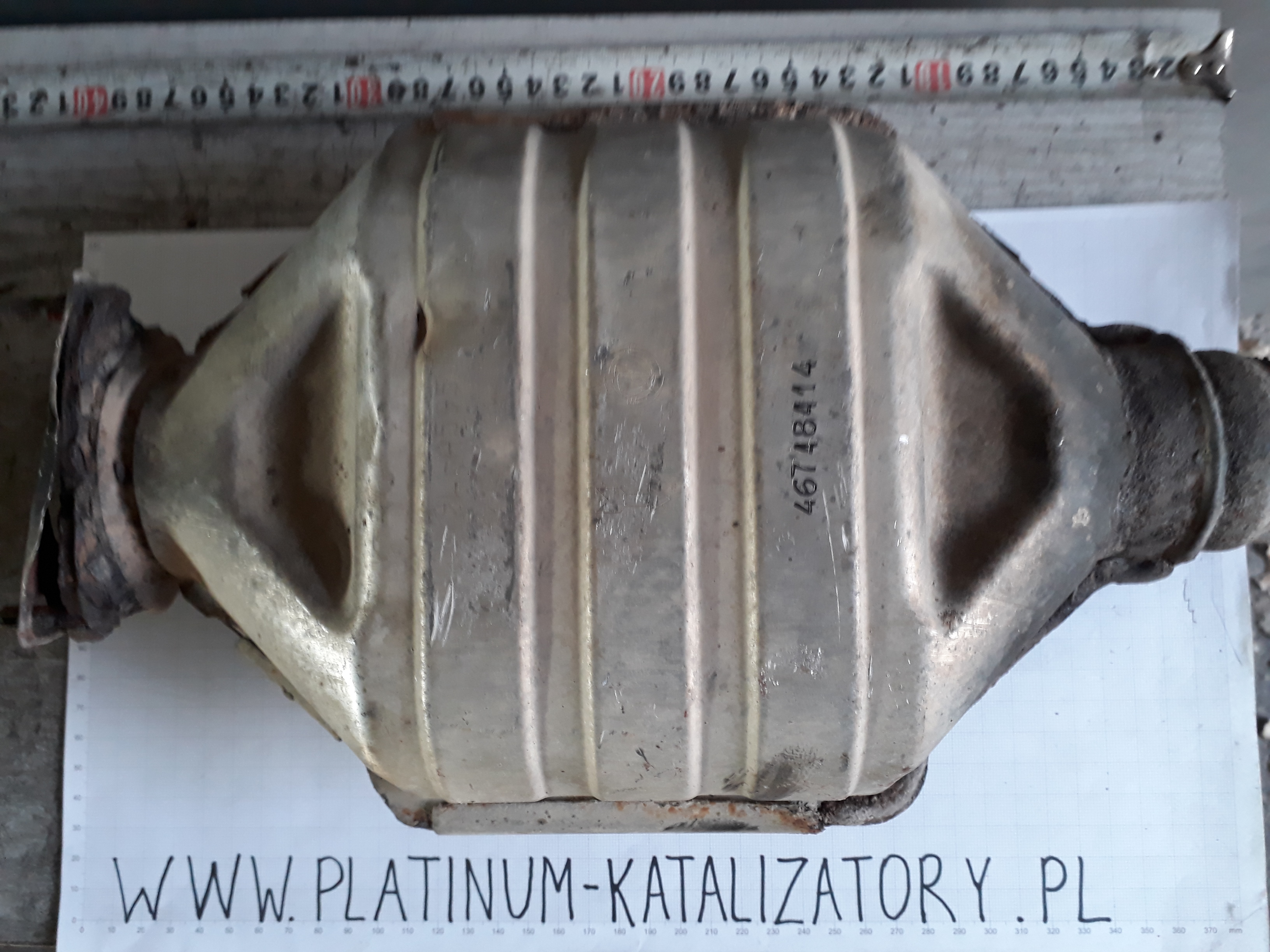 Katalizator 46748414